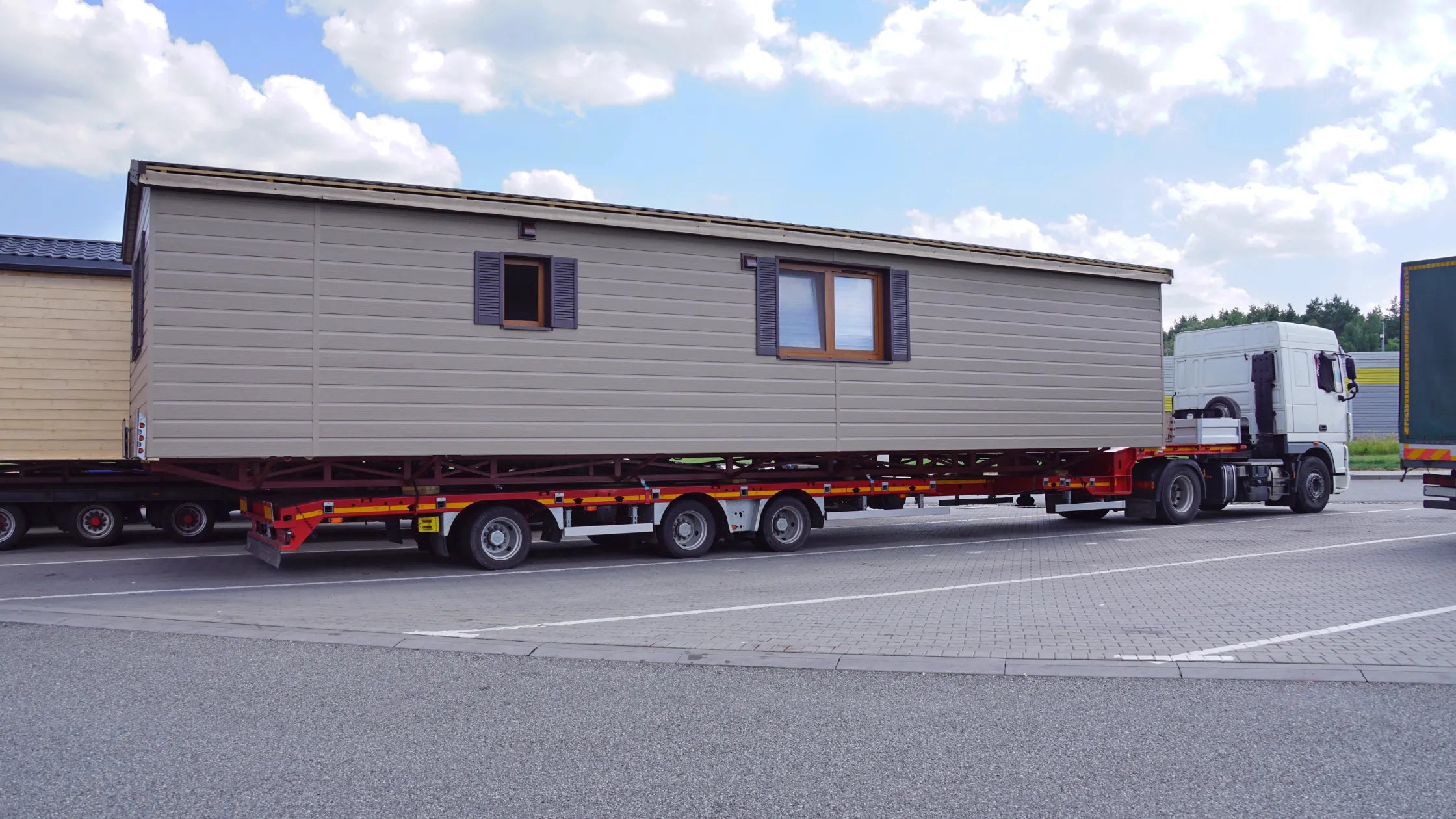 Long Distance Mobile Home Moving: Complete Guide to Costs, Tips, and Professional Services