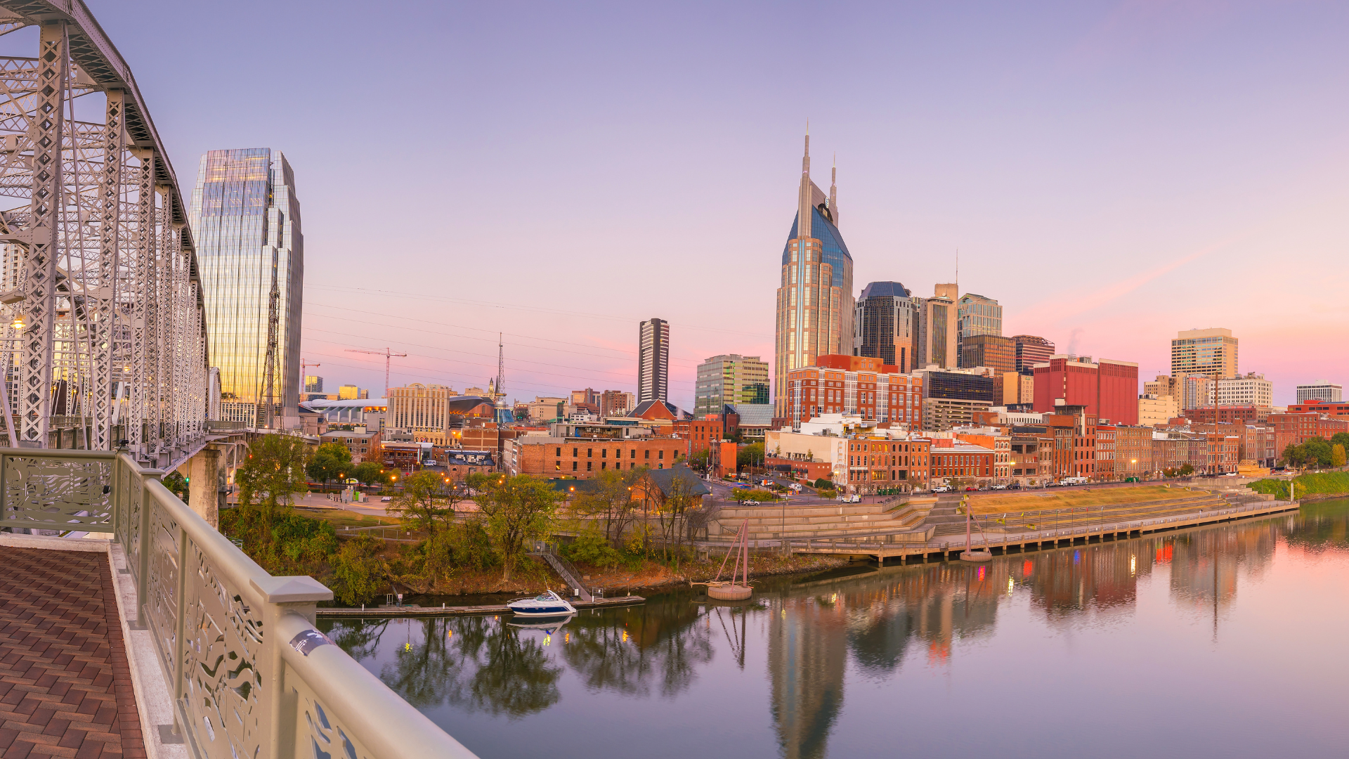 Nashville, Tennessee downtown skyline