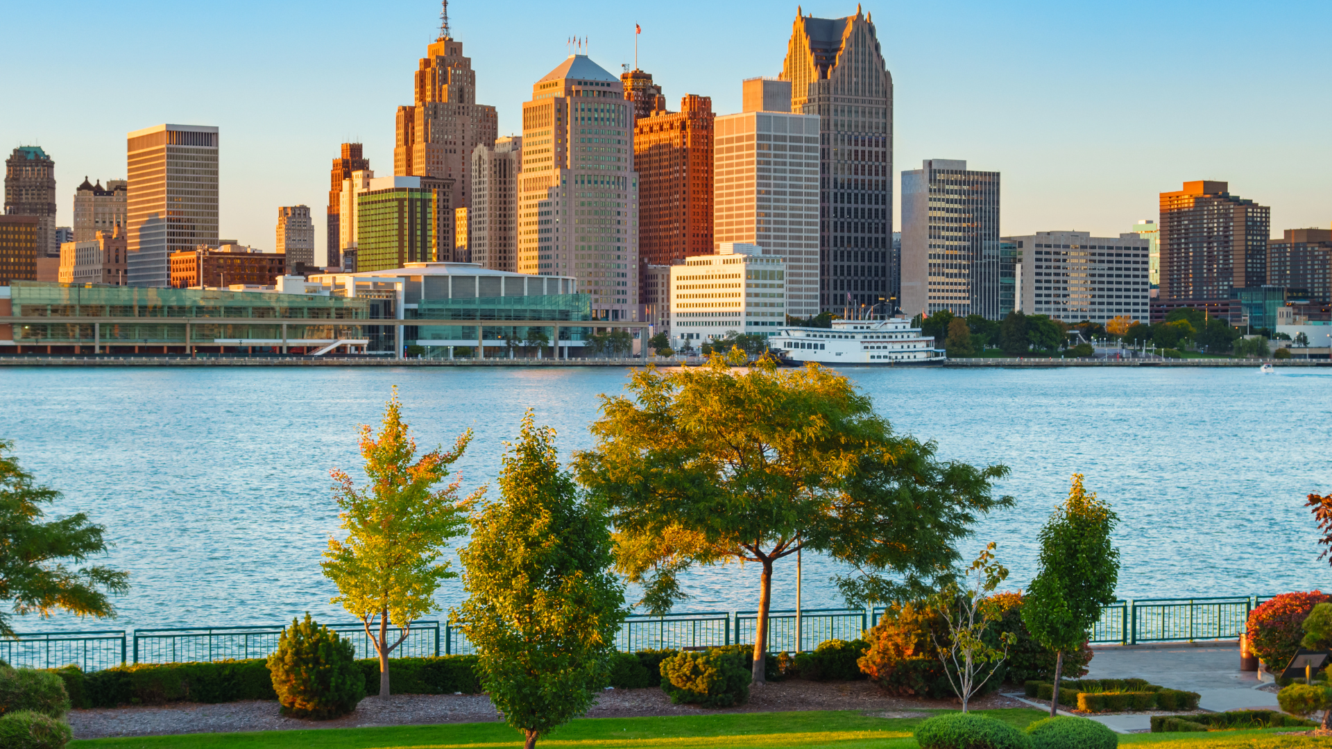 Detroit, Michigan USA skyline and Detroit river 