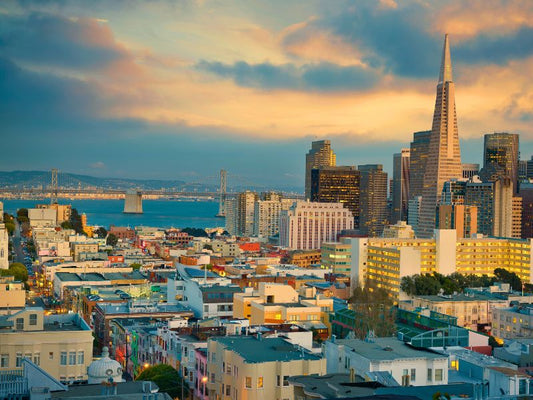 Moving to San Francisco: A Realistic Guide to Costs, Neighborhoods & Settling In